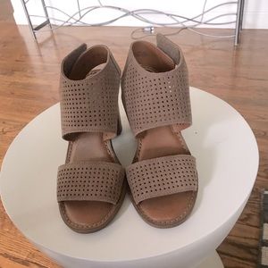 Franco Sarto sandals